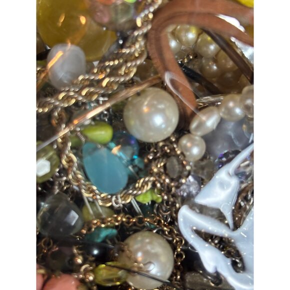 Mixed Craft Jewelry Lot 2lbs 12oz Vintage & Modern Bangles Necklaces Earrings - Picture 6 of 11